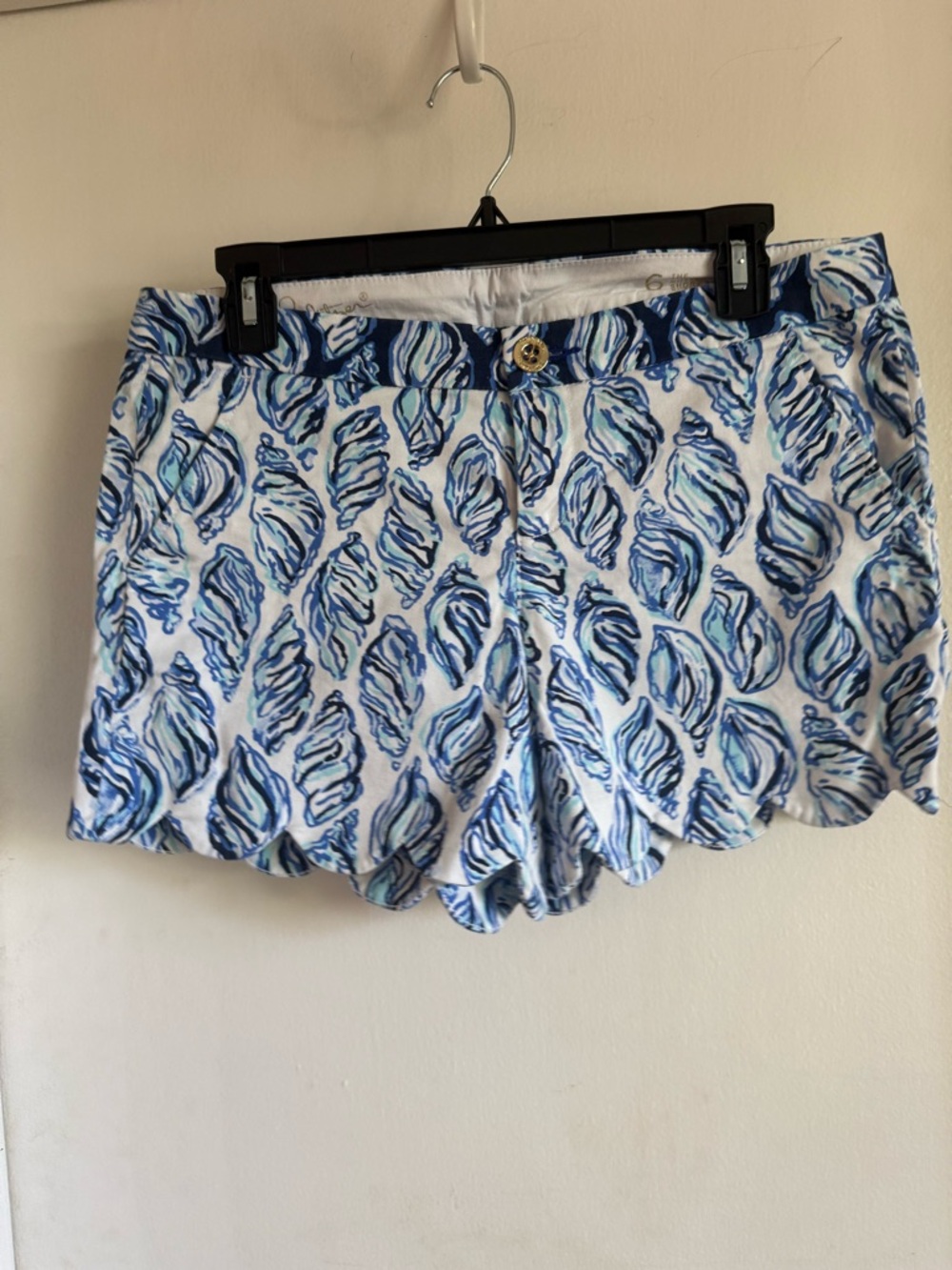 Lilly Pulitzer White & Blue Shell-Print Scallop Hem Skort